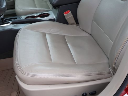 Used 2012 Ford Fusion Hybrid image 34