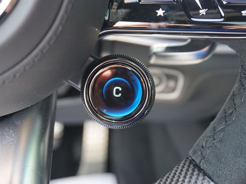 New 2026 Mercedes-Benz GLE 63 AMG S image 34