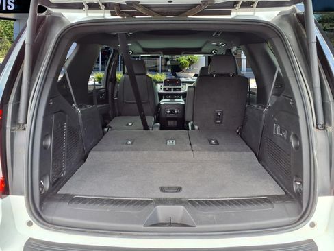 Used 2022 GMC Yukon SLT w/ SLT Premium Package AWD/4WD image 24