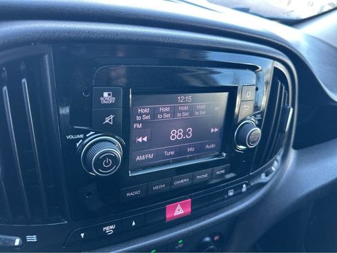 Used 2021 RAM ProMaster City Tradesman SLT image 5