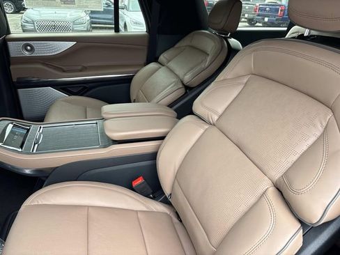 New 2026 Lincoln Navigator L Black Label image 18