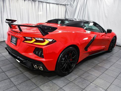 Used 2024 Chevrolet Corvette Stingray Convertible RWD image 8