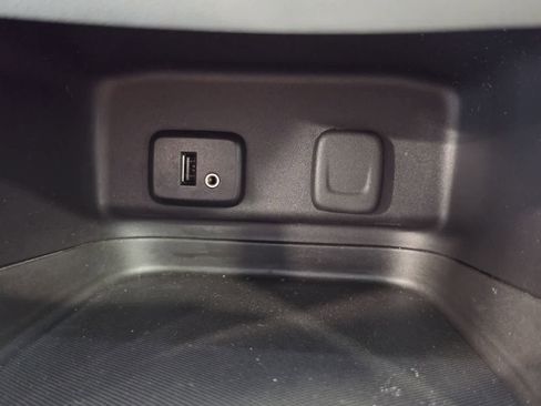 Used 2018 Chevrolet Equinox LT AWD/4WD image 22