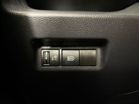 Certified 2025 Toyota RAV4 XLE image 28