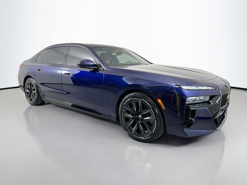 New 2026 BMW 750e xDrive w/ Executive Package image 3