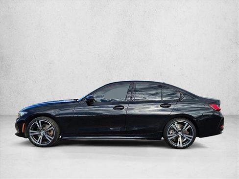 Certified 2023 BMW 330i Sedan w/ Premium Package image 9