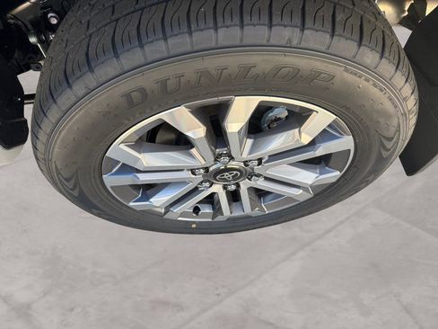 New 2026 Toyota 4Runner Limited AWD/4WD image 14