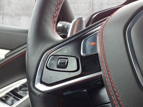 Used 2022 Chevrolet Corvette Stingray Premium Cpe w/ Z51 Performance Package image 24