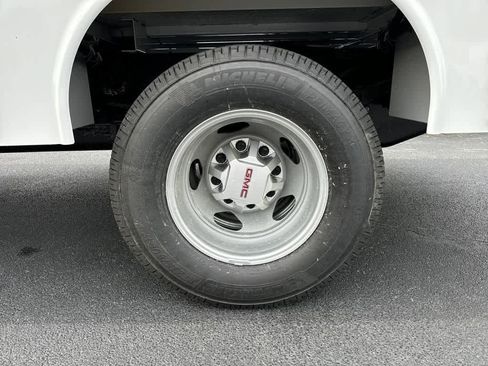 New 2025 GMC Sierra 3500 Pro w/ Convenience Package image 18