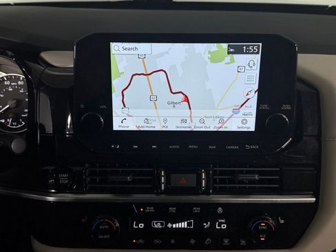 Used 2025 Nissan Pathfinder SL image 17