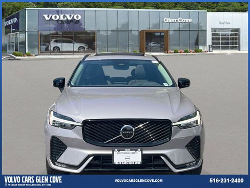 Used 2026 Volvo XC60 B5 Plus w/ Protection Package Premier AWD/4WD image 2
