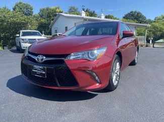 Used 2016 Toyota Camry image 1