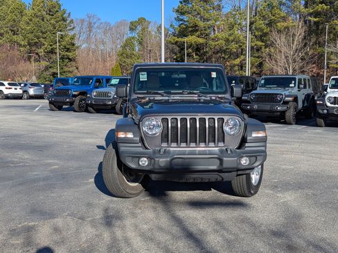 Certified 2022 Jeep Wrangler Sport S image 2