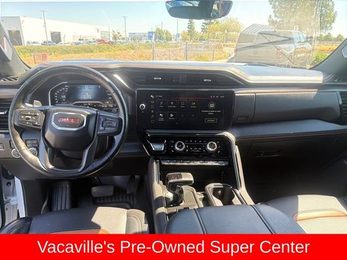 Used 2024 GMC Sierra 1500 AT4 w/ Technology Package AWD/4WD image 12