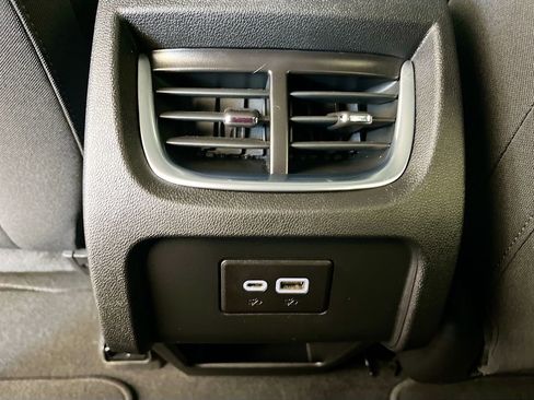 Used 2022 Chevrolet Blazer LT FWD image 25