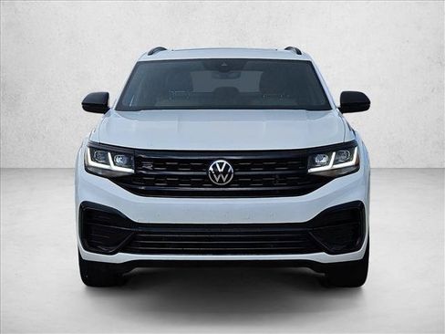 Used 2023 Volkswagen Atlas Cross Sport SEL R-Line AWD/4WD image 2