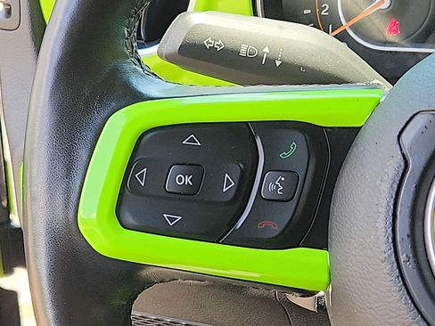 Used 2021 Jeep Wrangler Unlimited Sahara AWD/4WD image 20
