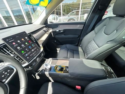 Used 2025 Volvo XC90 B5 Plus AWD/4WD image 22