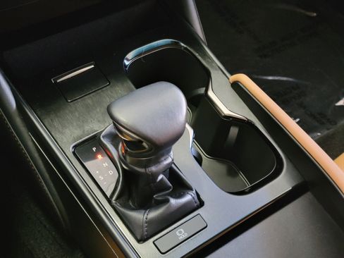 Certified 2023 Lexus ES 350 w/ Accessory Package (Z2) FWD image 26