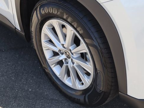 Used 2025 Toyota Grand Highlander AWD Hybrid image 11