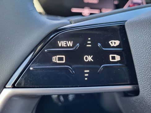 New 2025 Audi Q6 e-tron Premium Plus image 16