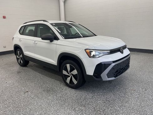 New 2026 Volkswagen Taos S image 8