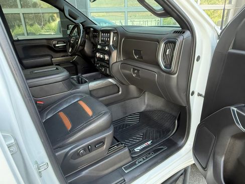 Used 2020 GMC Sierra 1500 AT4 w/ Off-Road Performance Package AWD/4WD image 45