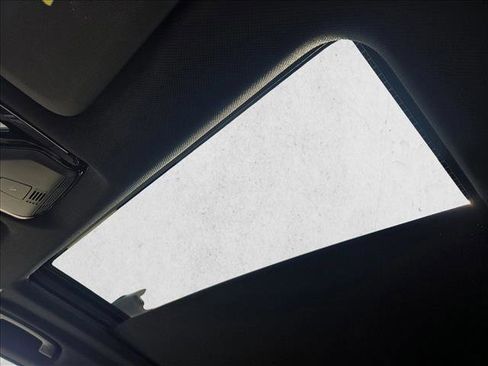 Used 2022 BMW X5 M50i w/ Executive Package image 16