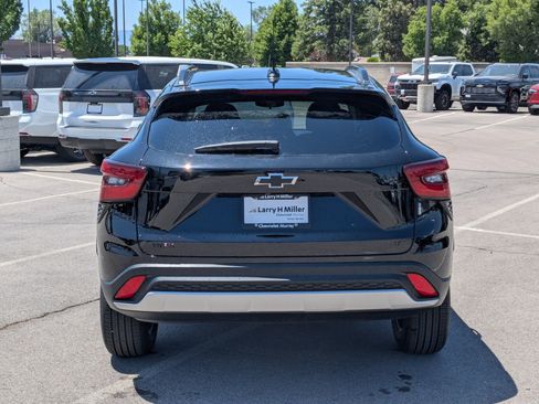 New 2025 Chevrolet Trax LT w/ Driver Confidence Package image 4