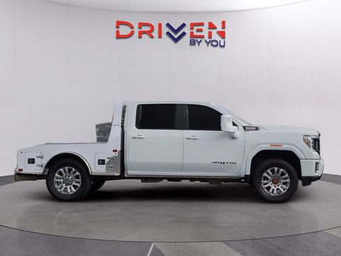 Used 2023 GMC Sierra 3500 AT4 w/ AT4 Preferred Package image 6