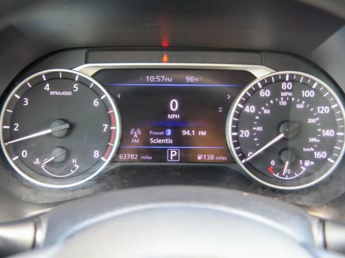 Used 2024 Nissan Sentra SV FWD image 11