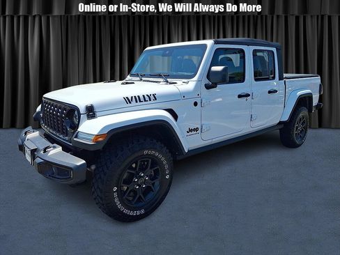 Used 2025 Jeep Gladiator Mojave AWD/4WD image 1