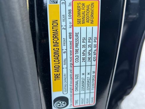 Used 2022 Chevrolet Equinox LS w/ Driver Confidence II Package FWD image 28