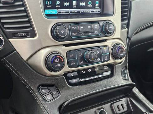 Used 2018 GMC Yukon XL Denali w/ Denali Ultimate Package image 39