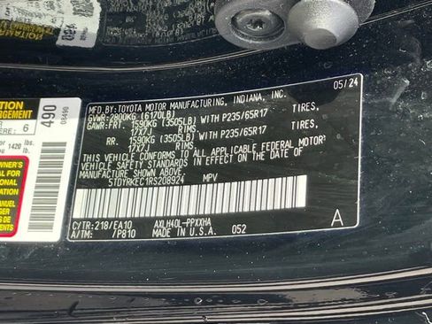 Used 2024 Toyota Sienna XLE image 26