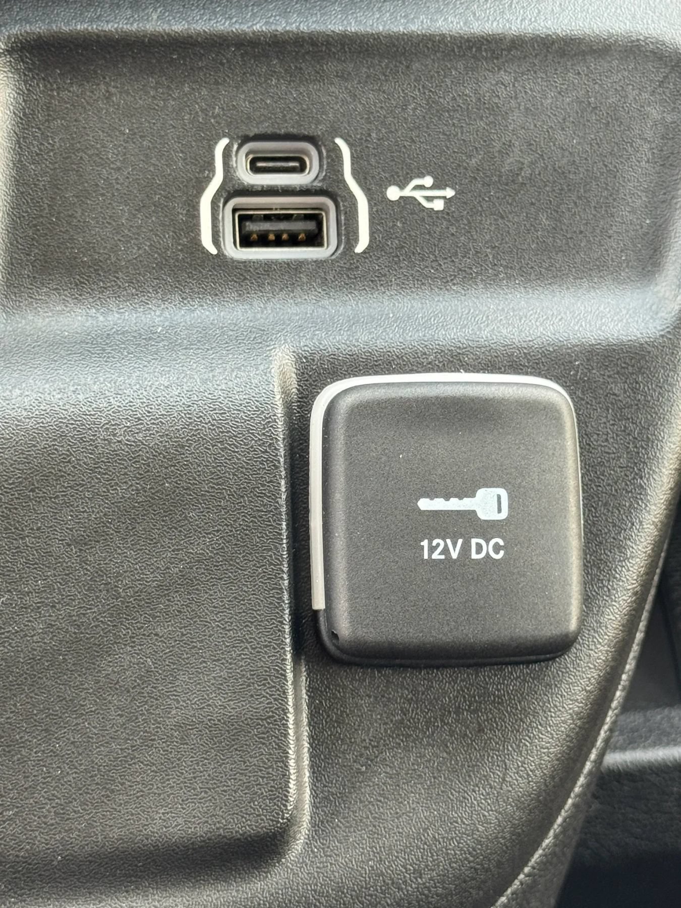 Used 2023 RAM ProMaster 2500 FWD image 25