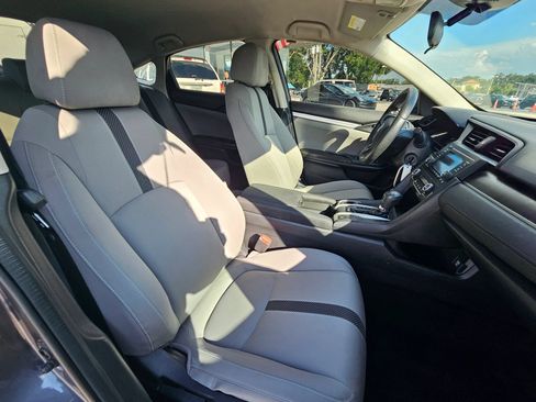 Used 2019 Honda Civic LX image 9