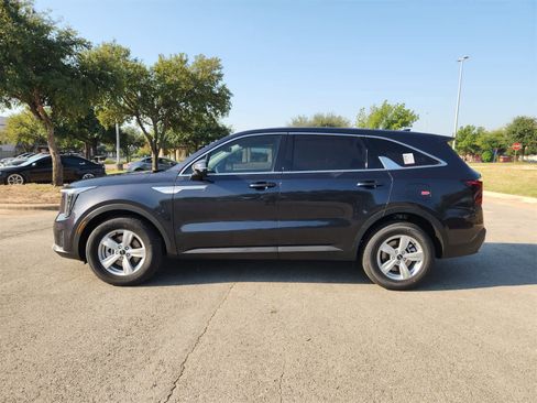 New 2026 Kia Sorento LX image 4