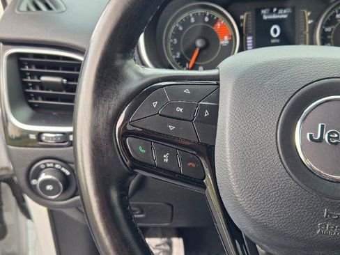 Used 2020 Jeep Cherokee Latitude Plus AWD/4WD image 29