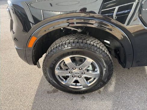 New 2025 Ford Ranger Lariat w/ Chrome Accent Package image 9