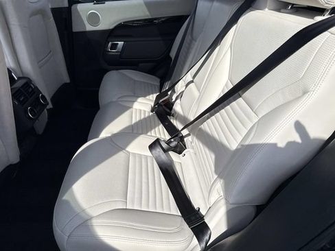 Used 2025 Land Rover Discovery S AWD/4WD image 18