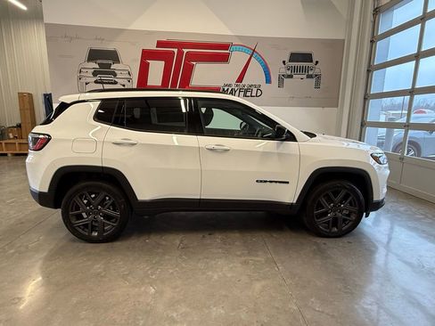 New 2026 Jeep Compass Latitude AWD/4WD image 2