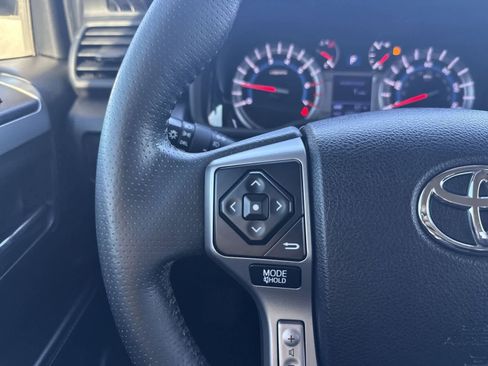 Used 2018 Toyota 4Runner SR5 image 28