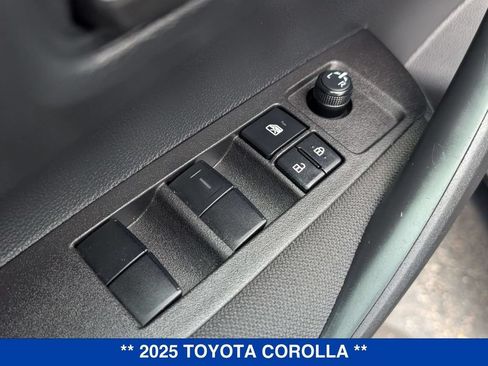 Used 2025 Toyota Corolla LE w/ LE Premium Package FWD image 12