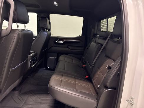 Used 2024 Chevrolet Silverado 1500 High Country w/ High Country Premium Package image 13