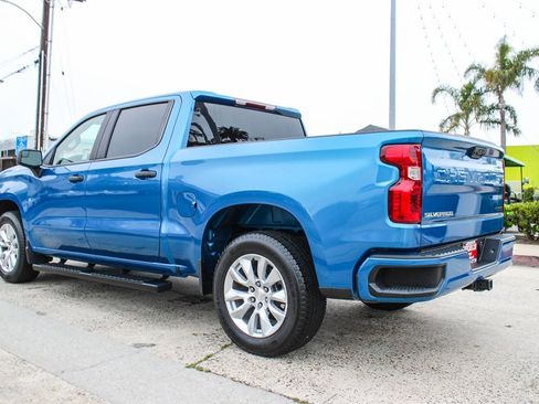 Used 2022 Chevrolet Silverado 1500 Custom image 3