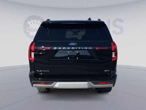 New 2026 Ford Expedition Max Platinum w/ Driver's Package image 5
