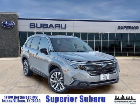 Certified 2025 Subaru Forester Touring AWD/4WD image 1