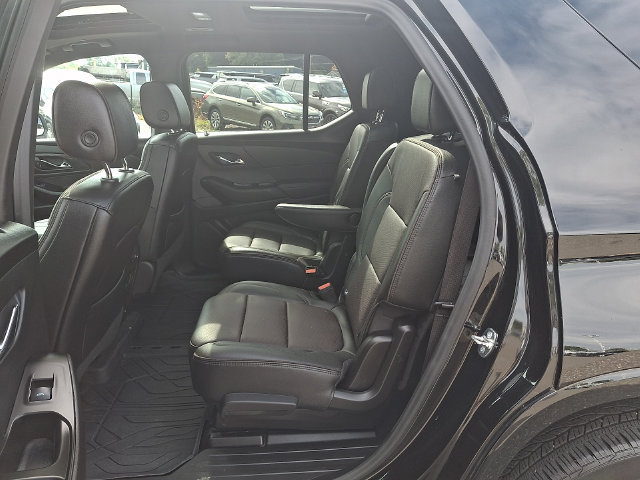 Used 2023 Chevrolet Traverse High Country w/ LPO, Floor Liner Package AWD/4WD image 20