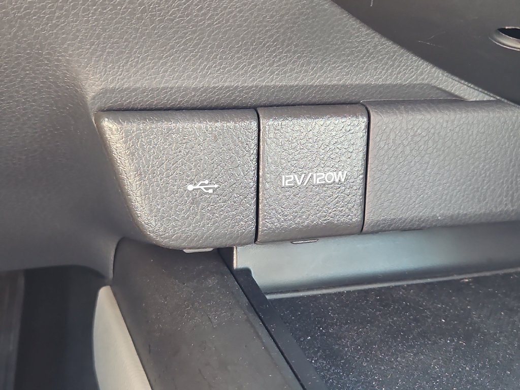Used 2023 Toyota Camry LE AWD/4WD image 17